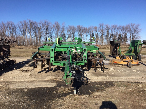 2012 John Deere 2700 Disk Ripper