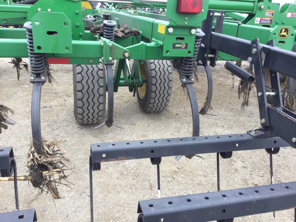 2007 John Deere 2310 Mulch Finisher