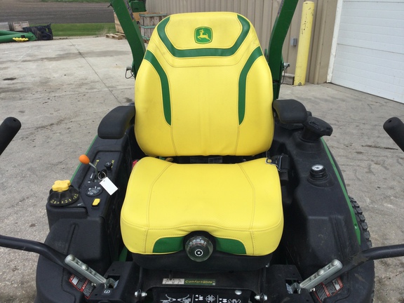 2025 John Deere Z960M Mower/Zero Turn