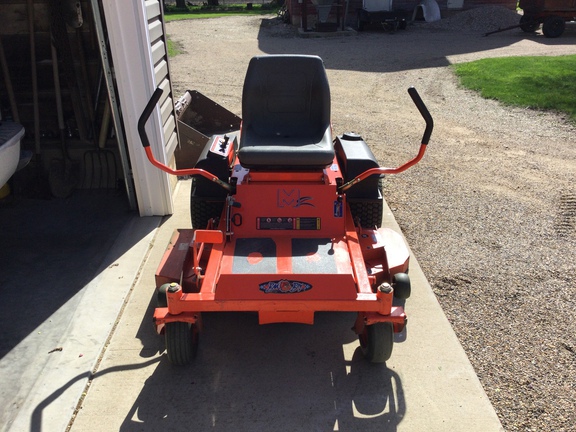 2010 Bad Boy MZ4800 Mower/Zero Turn