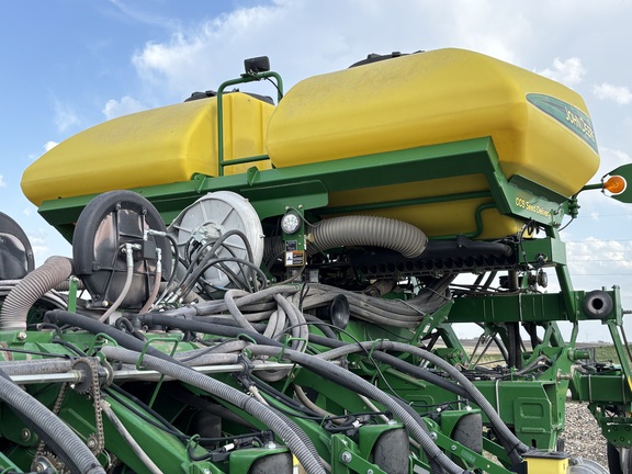 2012 John Deere 1790 Planter