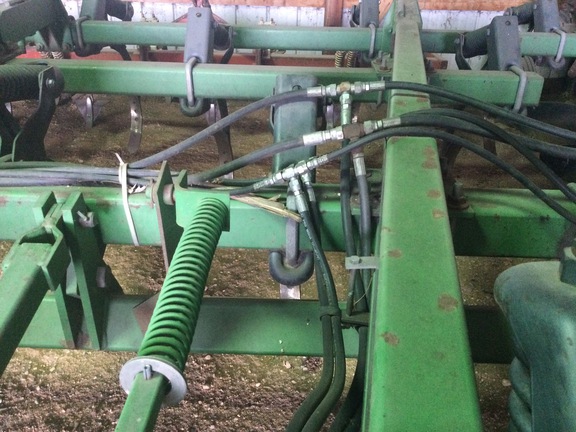 1990 John Deere 714 Chisel Plow