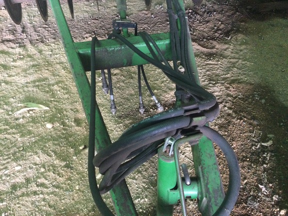 1990 John Deere 714 Chisel Plow