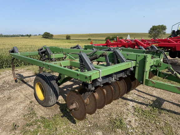 1990 John Deere 714 Chisel Plow