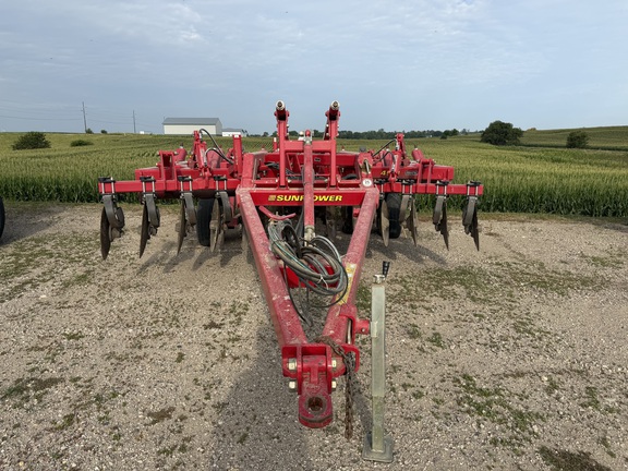 2012 Sunflower 4511-11 Chisel Plow