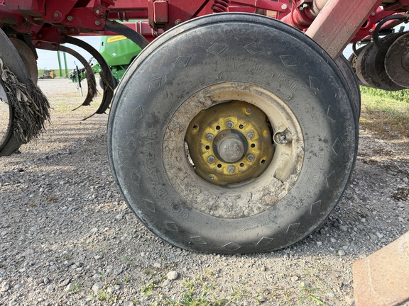 2012 Sunflower 4511-11 Chisel Plow