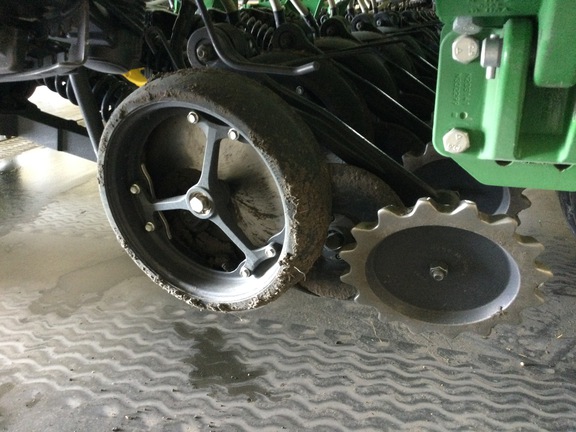 2022 John Deere N540C Air Seeder