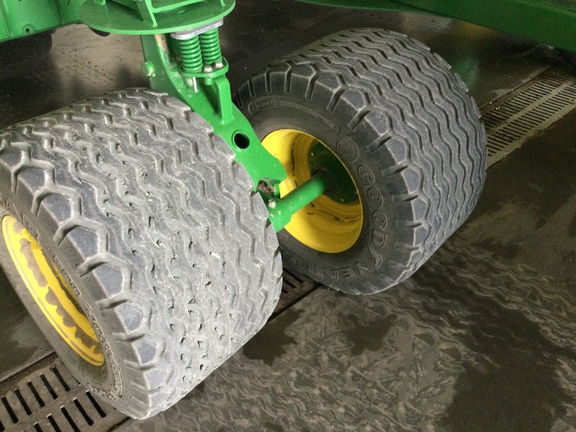 2022 John Deere N540C Air Seeder