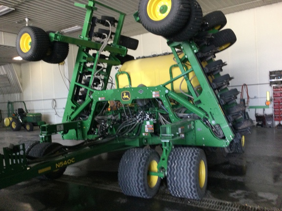 2022 John Deere N540C Air Seeder