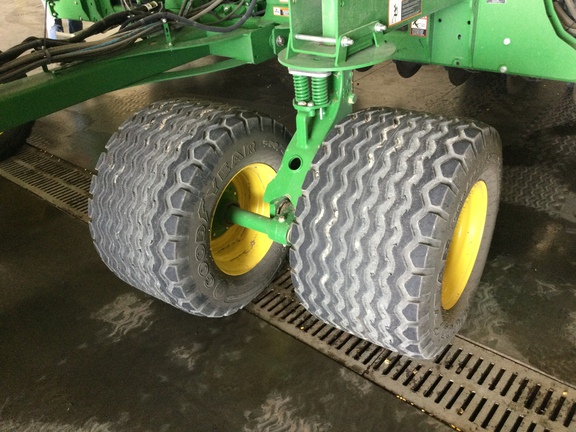 2022 John Deere N540C Air Seeder