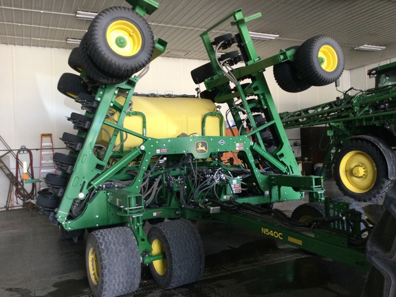 2022 John Deere N540C Air Seeder
