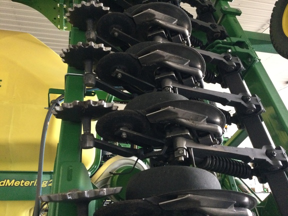 2022 John Deere N540C Air Seeder