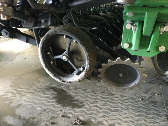 2022 John Deere N540C Air Seeder