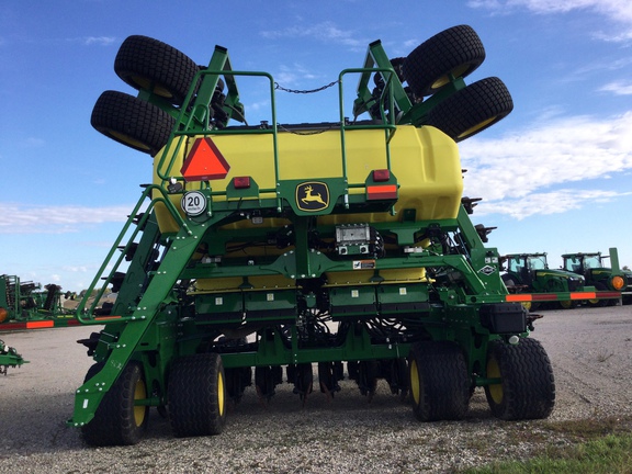 2022 John Deere N540C Air Seeder