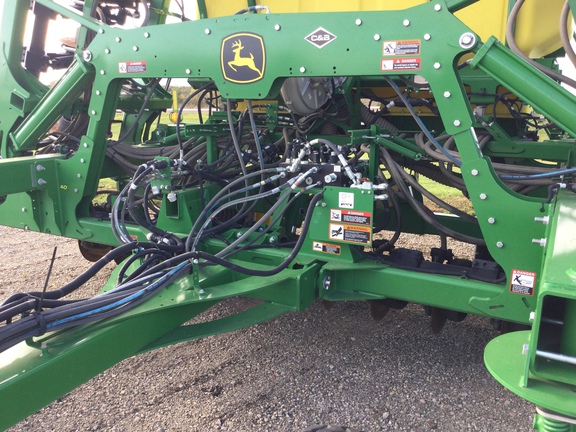 2022 John Deere N540C Air Seeder