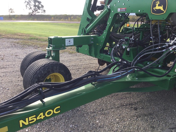 2022 John Deere N540C Air Seeder