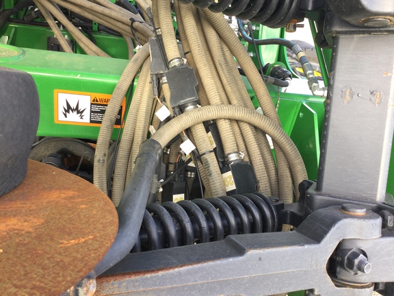 2022 John Deere N540C Air Seeder