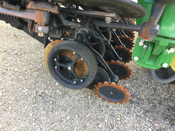 2022 John Deere N540C Air Seeder