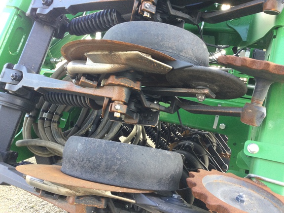 2022 John Deere N540C Air Seeder
