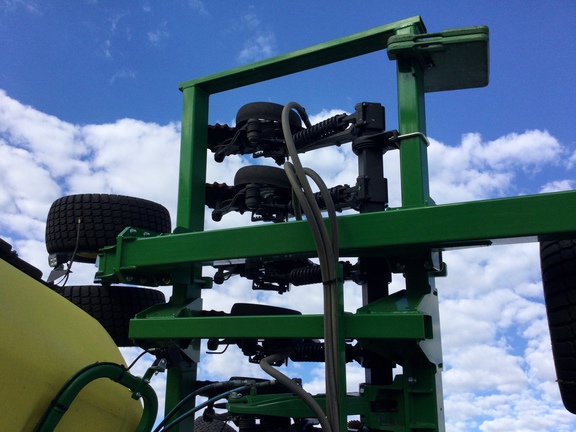 2022 John Deere N540C Air Seeder
