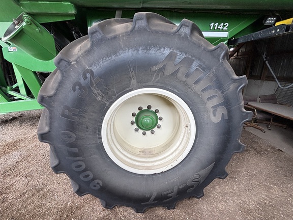 2019 Parker 1142 Grain Cart