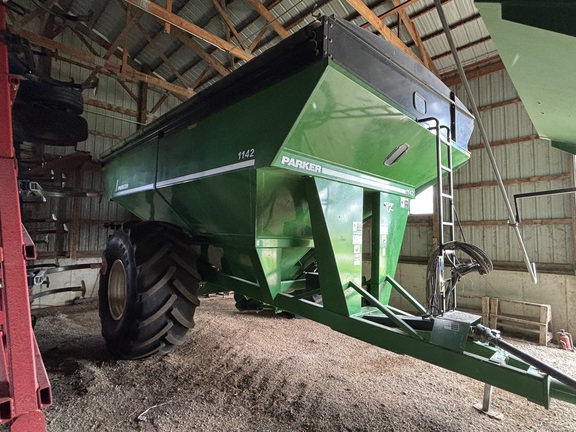 2019 Parker 1142 Grain Cart