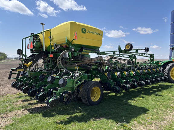 2024 John Deere DB60 Planter