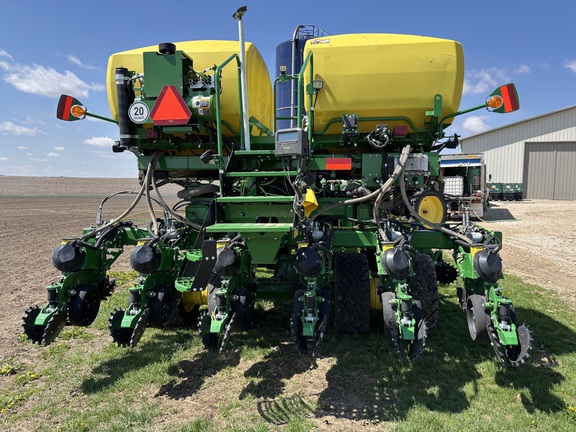 2024 John Deere DB60 Planter