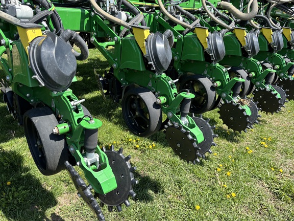 2024 John Deere DB60 Planter