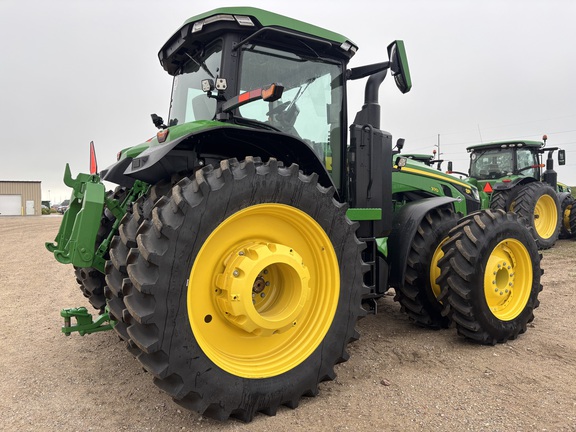 2025 John Deere 8R 370 Tractor