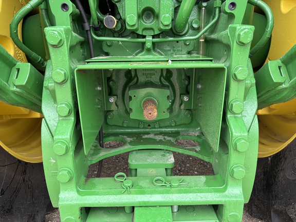 2025 John Deere 8R 370 Tractor
