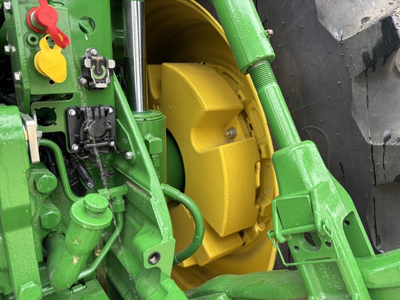 2025 John Deere 8R 370 Tractor
