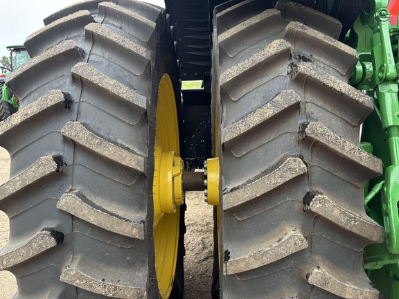 2025 John Deere 8R 370 Tractor