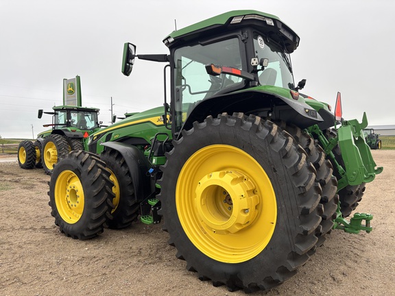 2025 John Deere 8R 370 Tractor