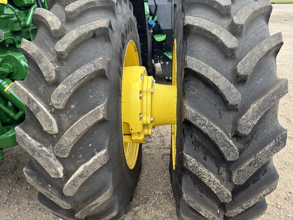 2025 John Deere 8R 370 Tractor
