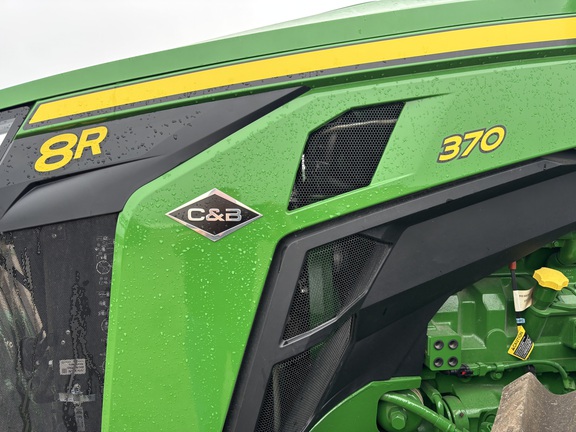 2025 John Deere 8R 370 Tractor