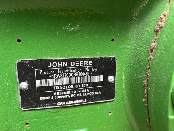 2025 John Deere 8R 370 Tractor
