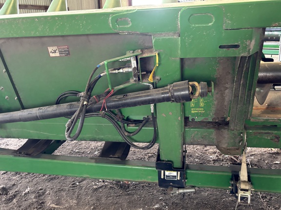 2012 John Deere 612C Header Corn Head