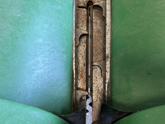 2012 John Deere 612C Header Corn Head
