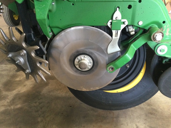 2012 John Deere 1770NT CCS Planter