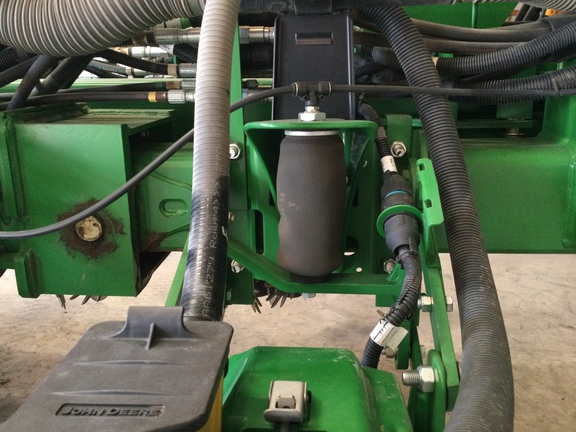 2012 John Deere 1770NT CCS Planter