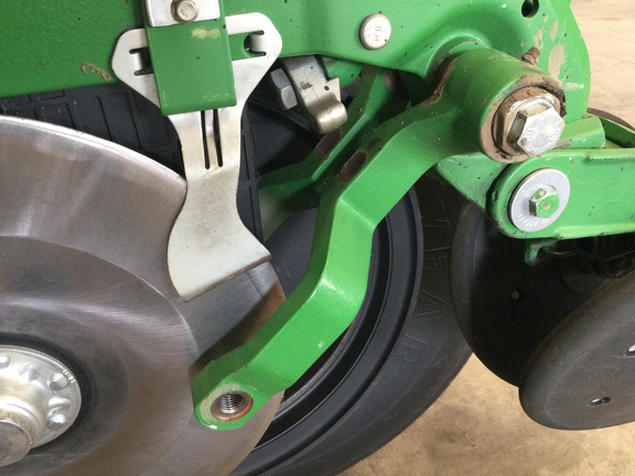 2012 John Deere 1770NT CCS Planter