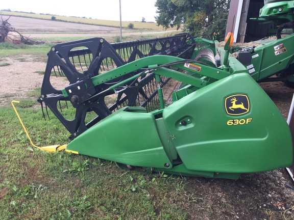 2012 John Deere 630F Header Combine