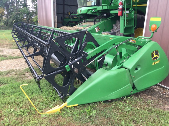 2012 John Deere 630F Header Combine