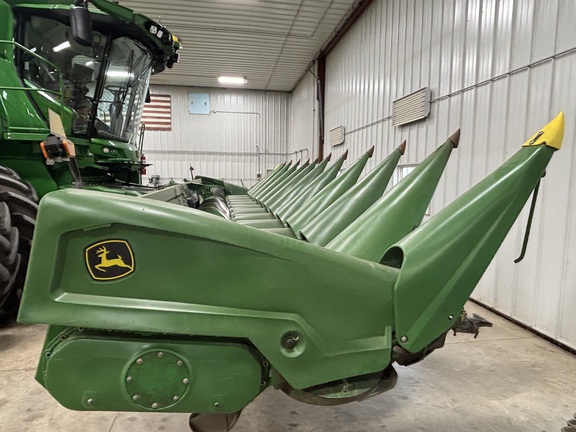 2022 John Deere C12R Header Corn Head