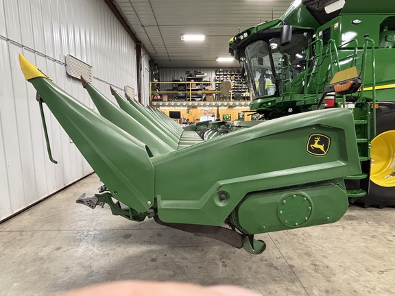 2022 John Deere C12R Header Corn Head