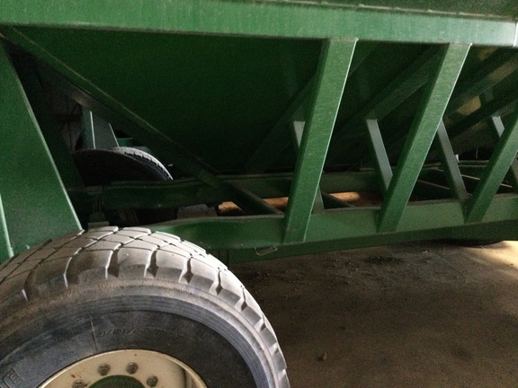 2006 Brent 644 Gravity Box