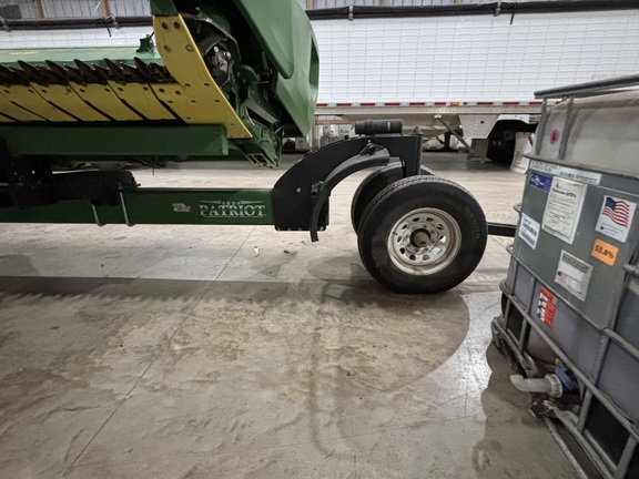 2017 Patriot 37 Header Transport