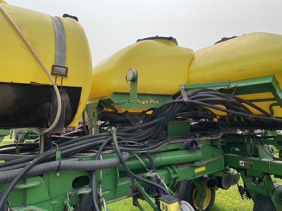 2006 John Deere 1770NT CCS Planter