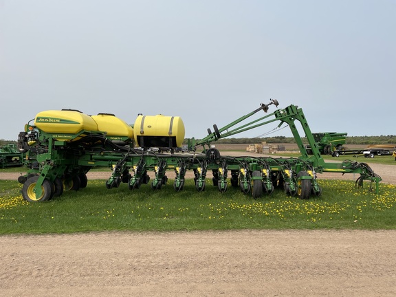 2006 John Deere 1770NT CCS Planter